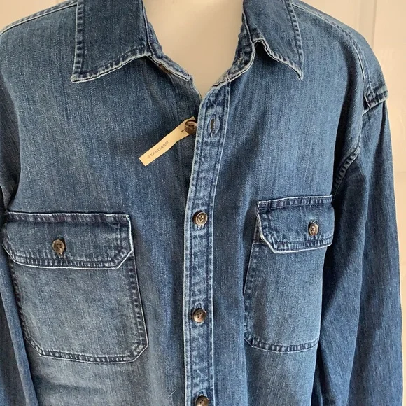 Good fellow & Co men’s denim button down shirt. - Picture 2 of 7